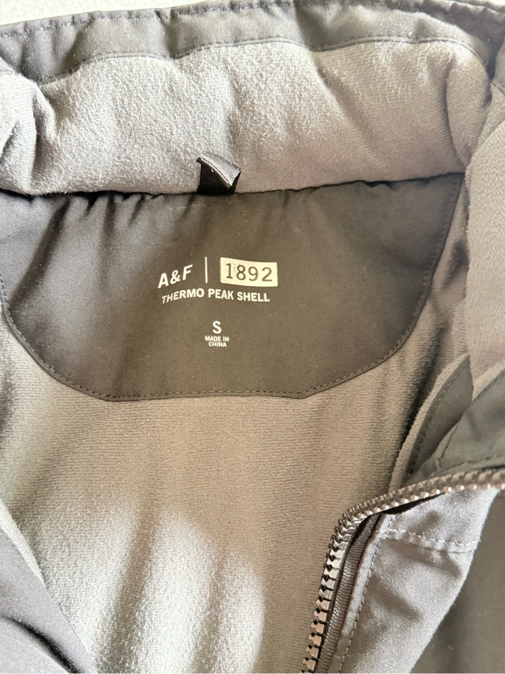 A&F 1892 Thermo Peak Shell Jacket - Black